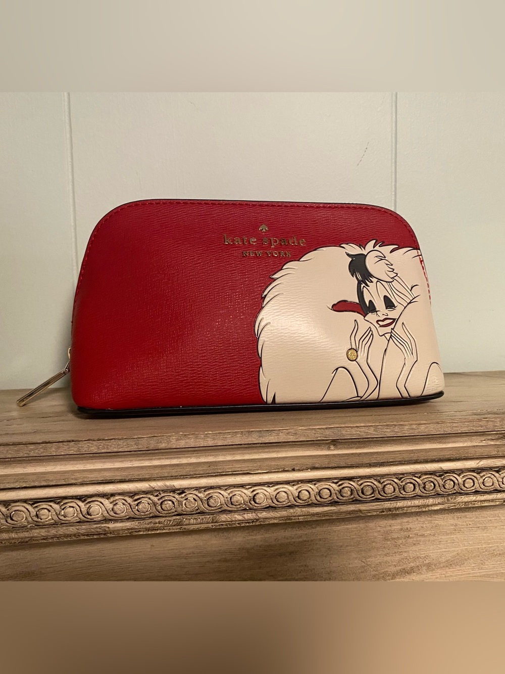 EUC kate spade x Disney Red 101 Dalmatians Cruella Cosmetic Pouch